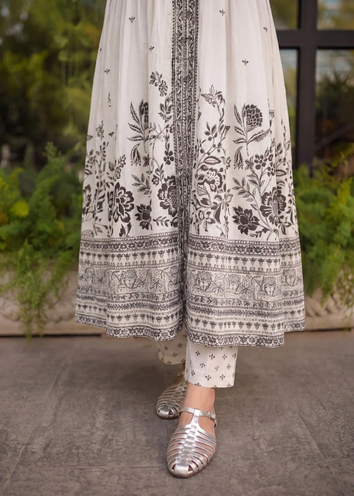 Two Piece Printed Lawn Set - Black