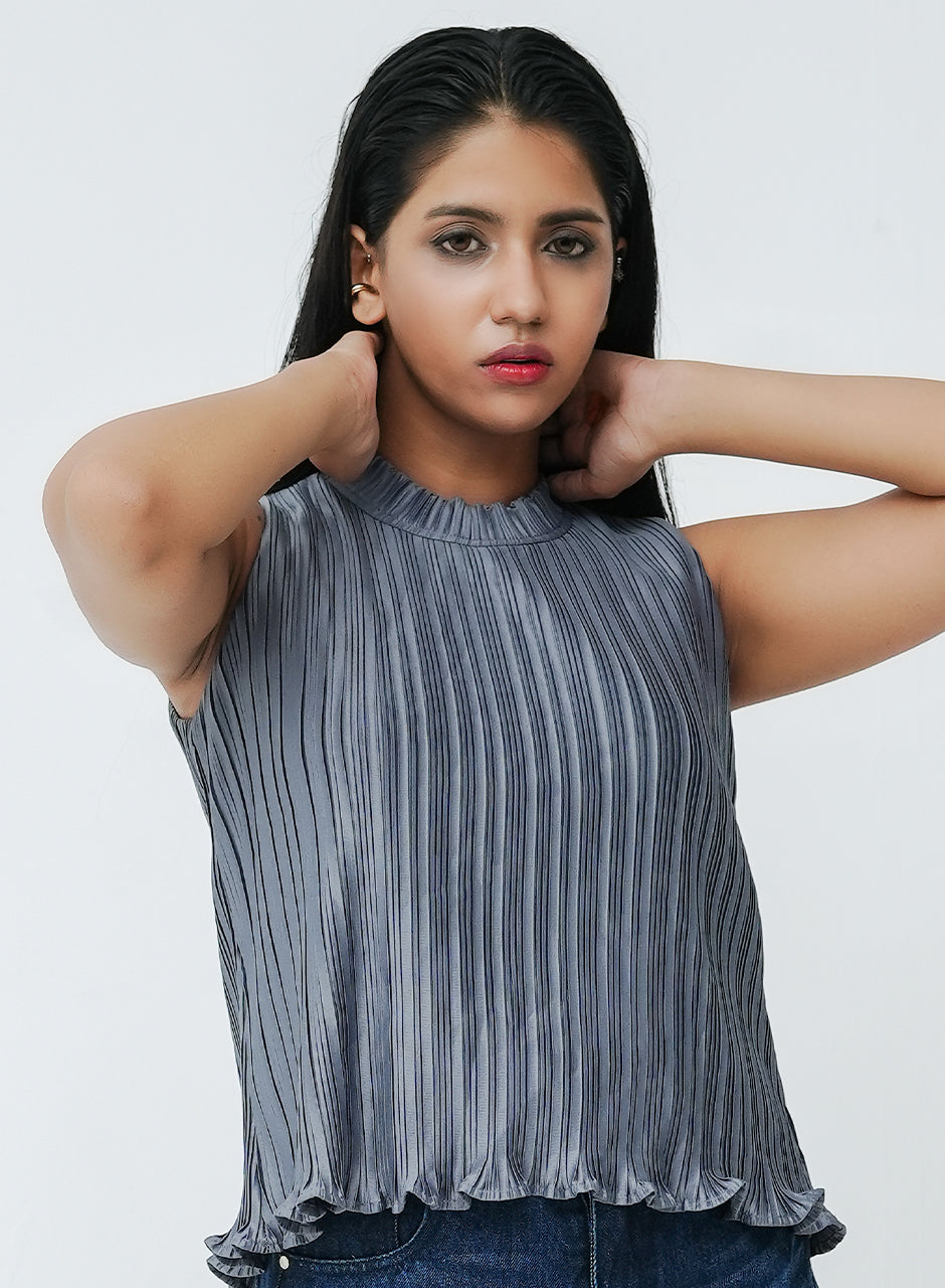 Pleated top with funnel neck - Grey