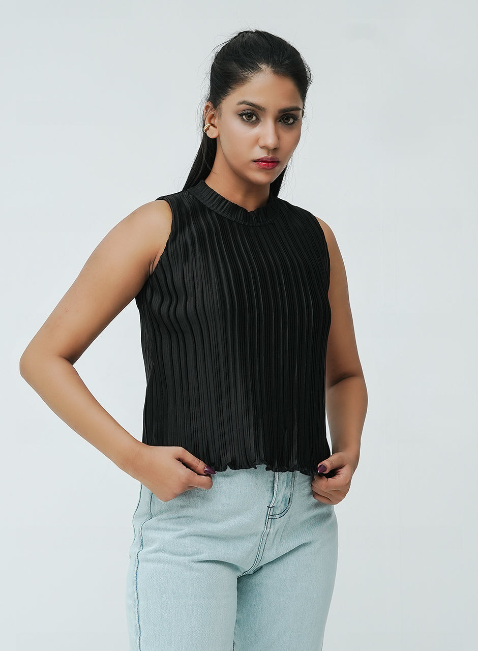 Pleated top with funnel neck - Black