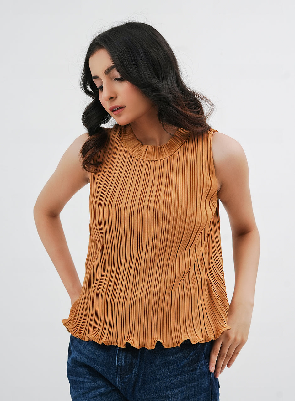 Pleated top with funnel neck - Brown