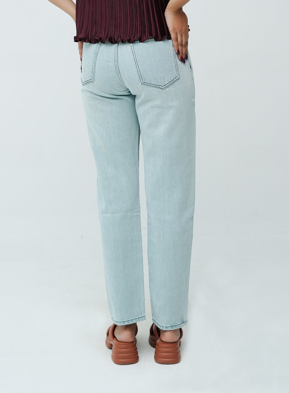 Relaxed Fit Denim - Light Blue