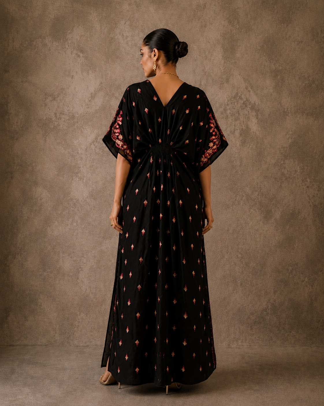 Embroidered Lawn Kaftan - Black
